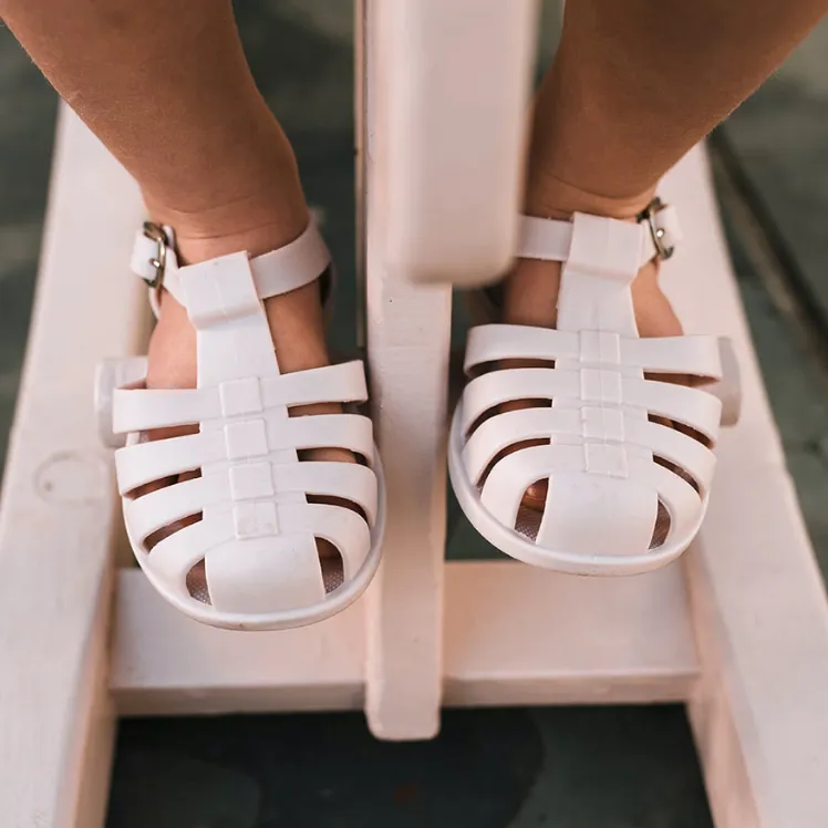 Girls Jelly Sandals in Pale Pink