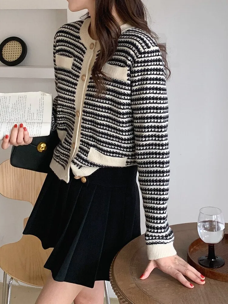 Toleet New 2023 Korean Fashion Striped Sweaters Chic Women Vintage Autumn Winter Knitted Cardigans Elegant Tops